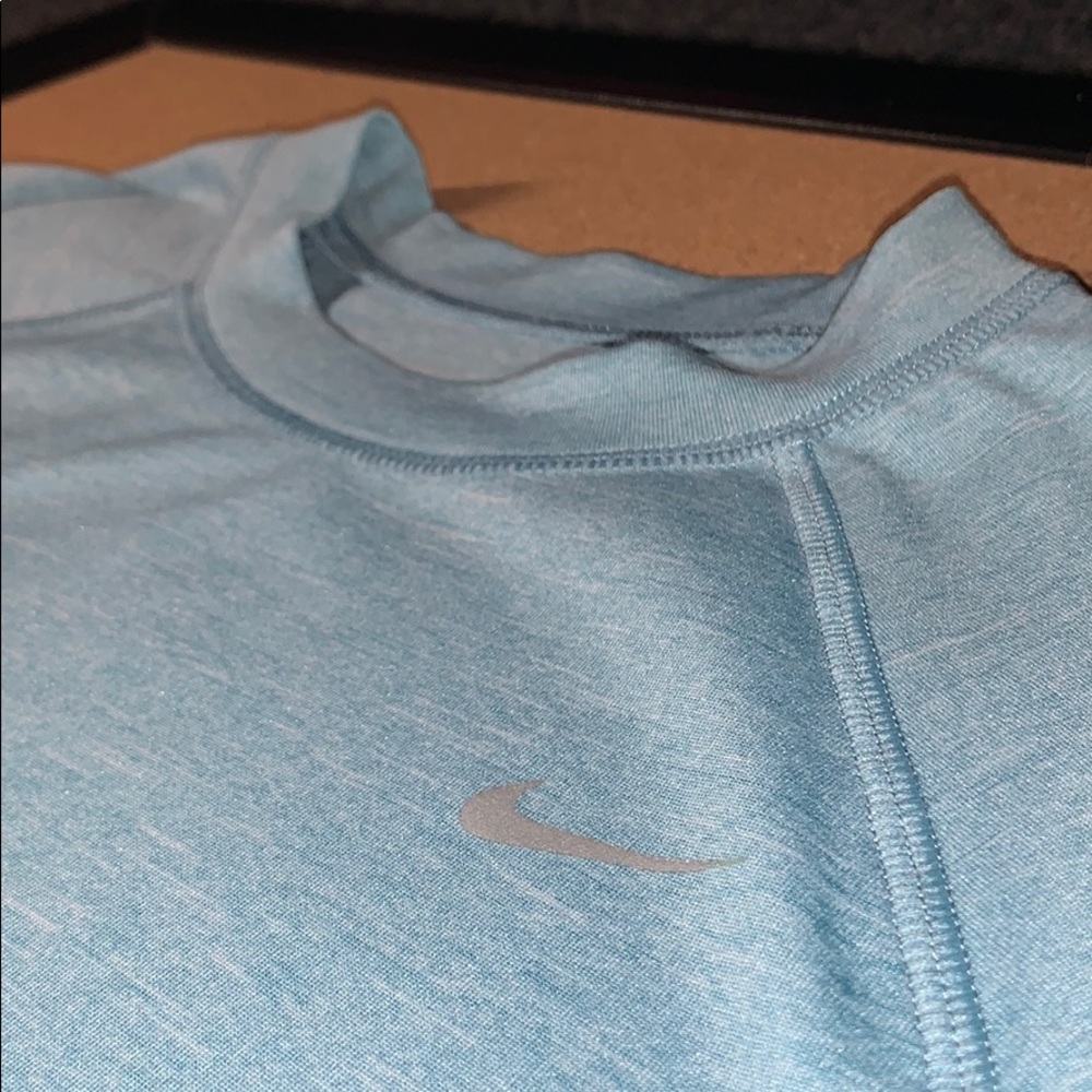 Nike tech fleece tee